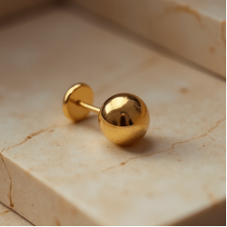 Women's Minimal Gold Stud Earrings