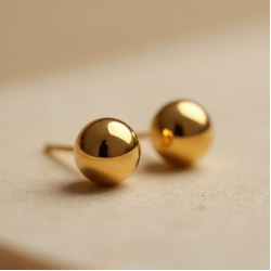 Women's Minimal Gold Stud Earrings